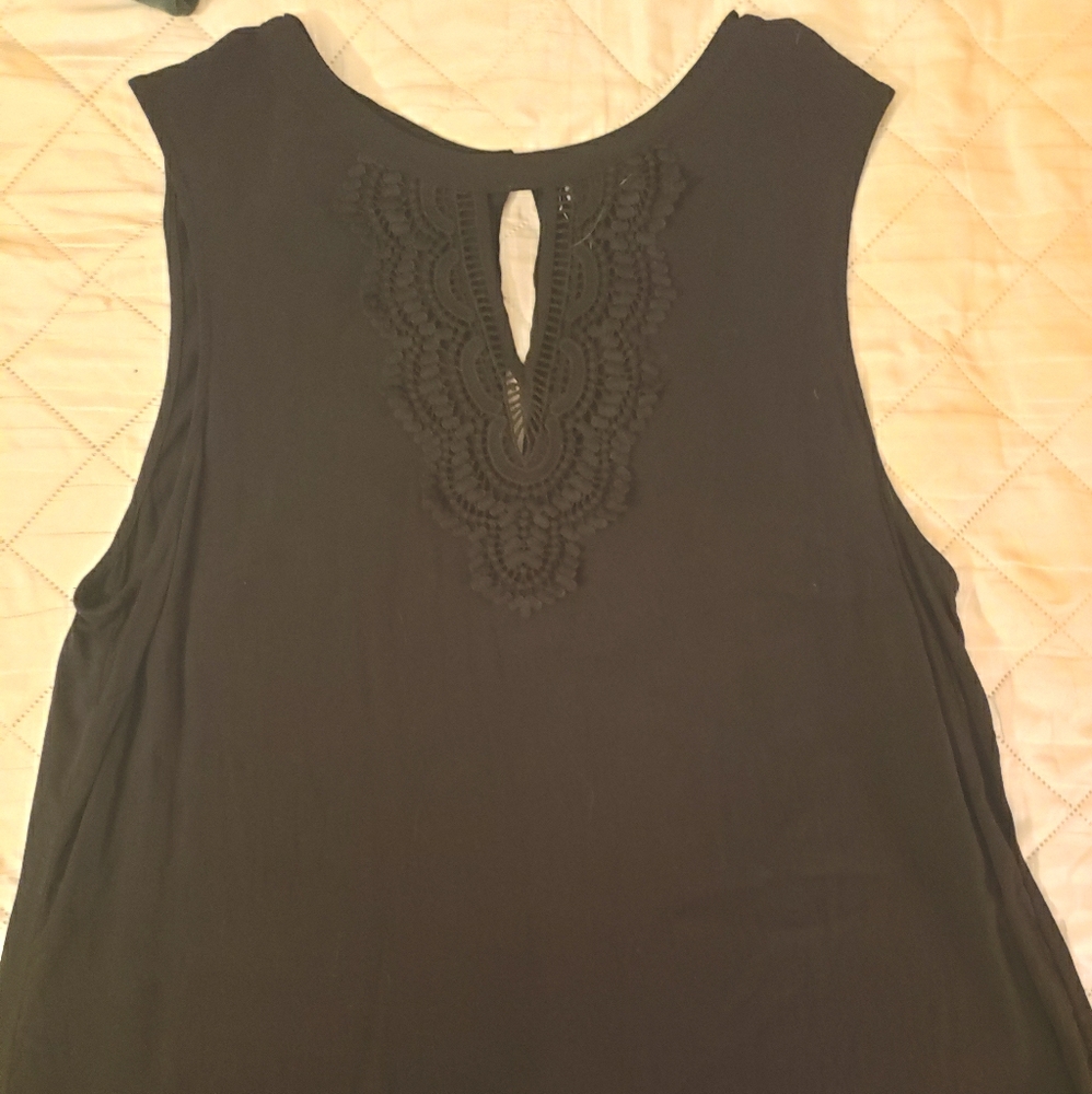 Daniel Rainn/Pale Sky Keyhole Crochet Top